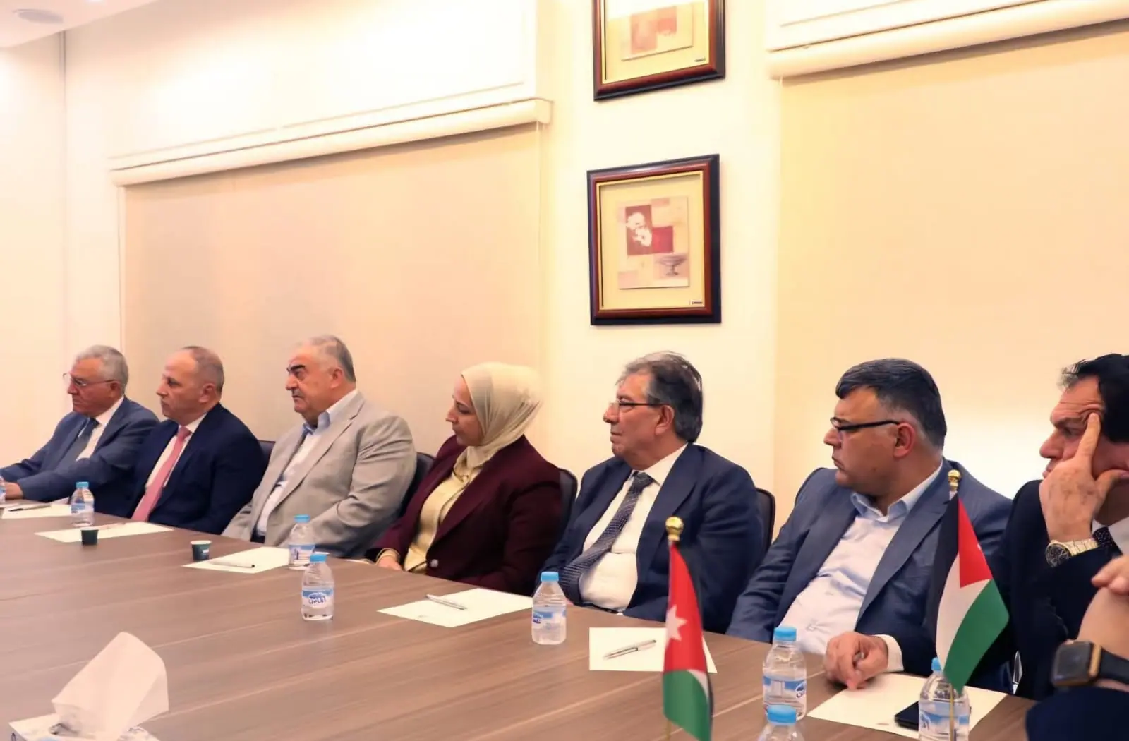 Policy dialogue session on political modernization